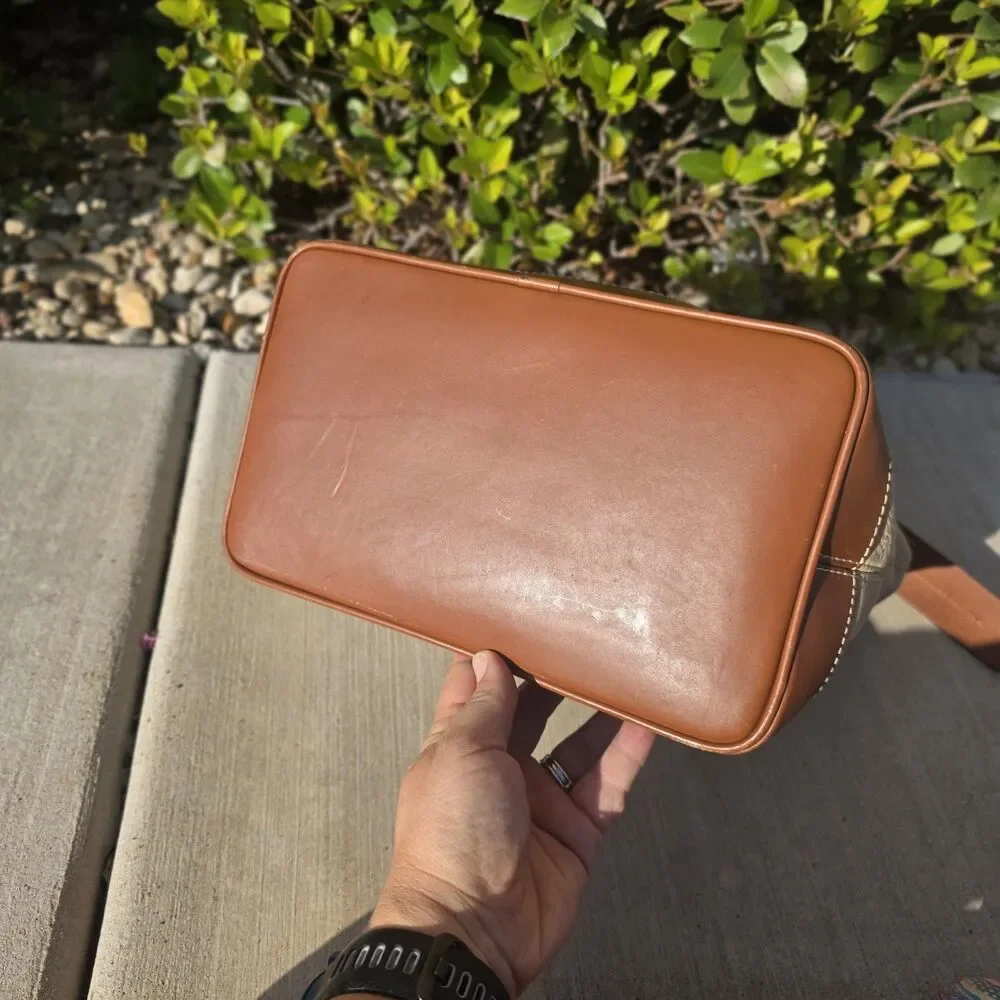 Dooney & Bourke dooney bourke